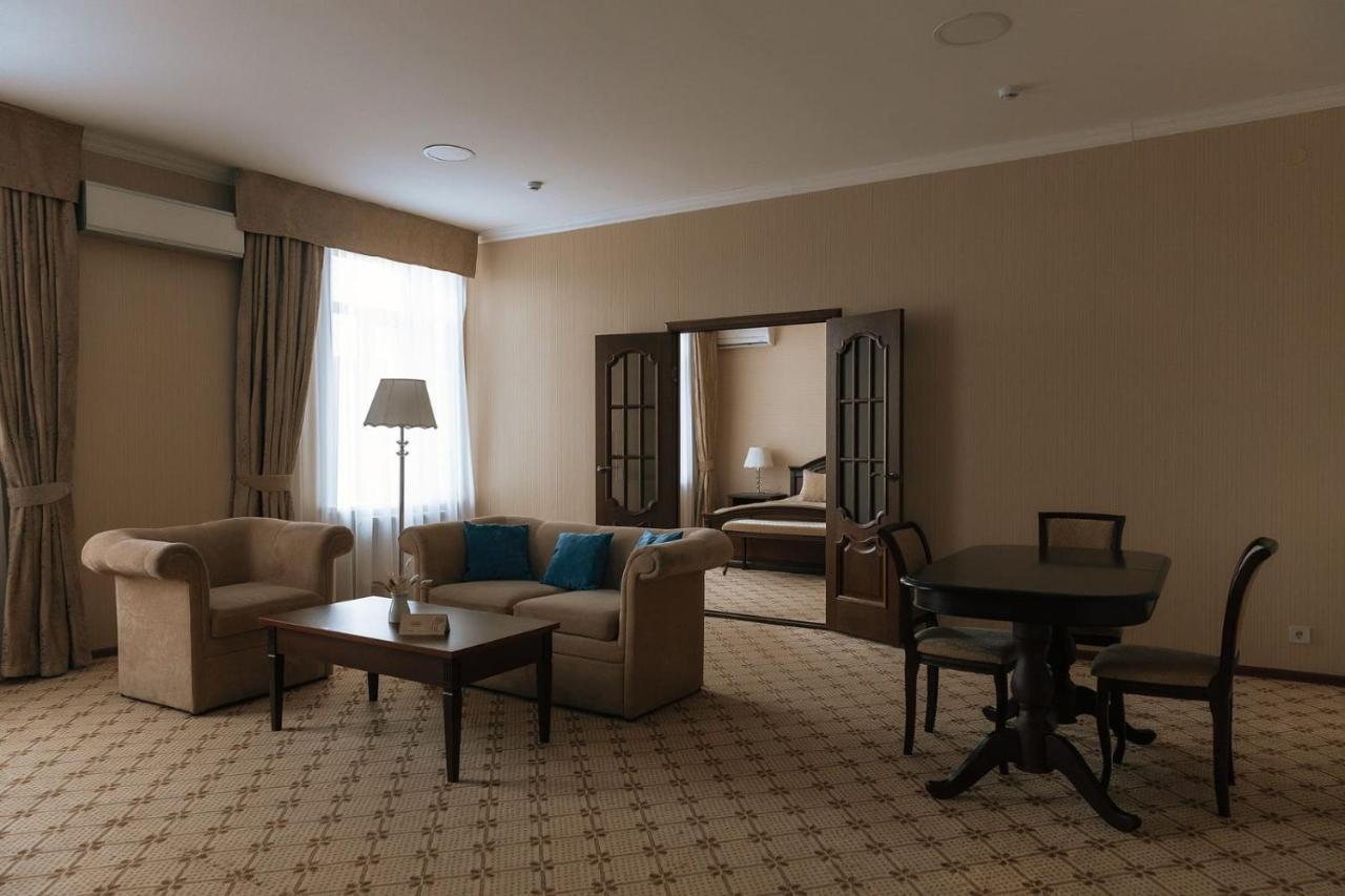 Medeu Hotel Kostanay Ngoại thất bức ảnh