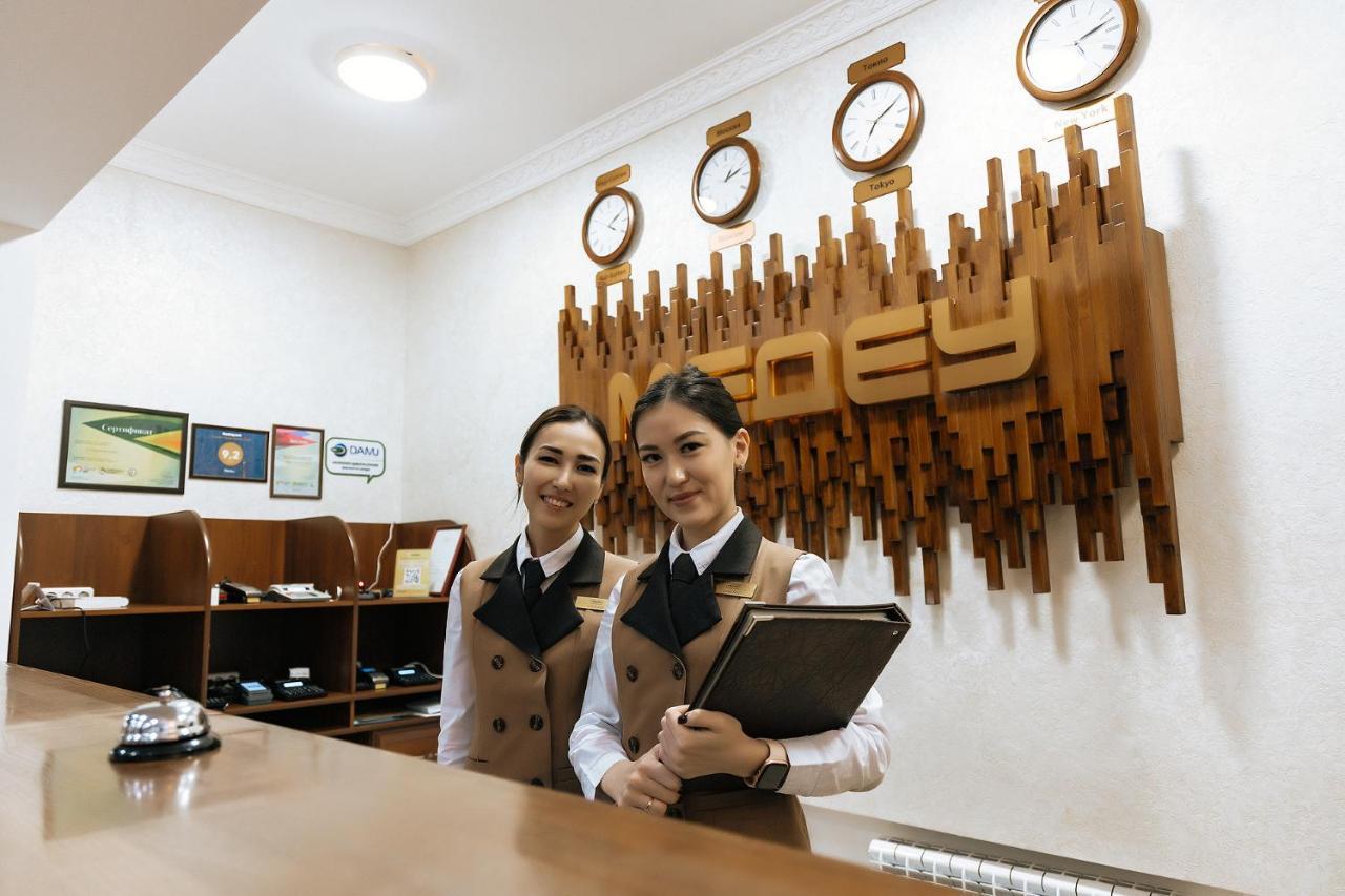 Medeu Hotel Kostanay Ngoại thất bức ảnh
