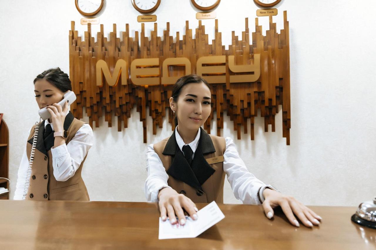 Medeu Hotel Kostanay Ngoại thất bức ảnh